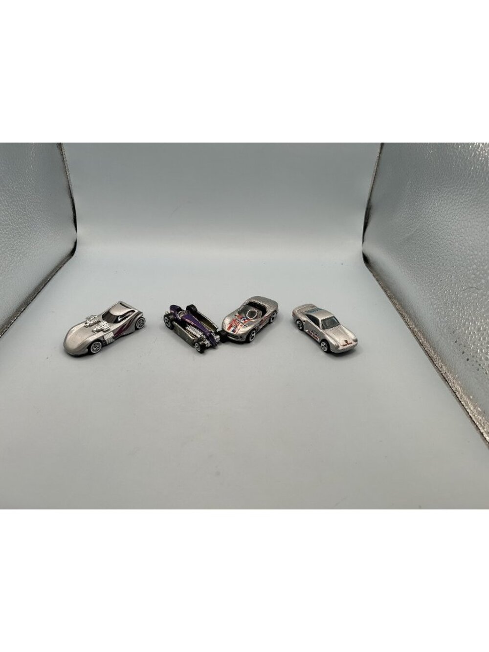 Vintage Hot Wheels Lot Of 4 1/64 Diecast Loose. See Description